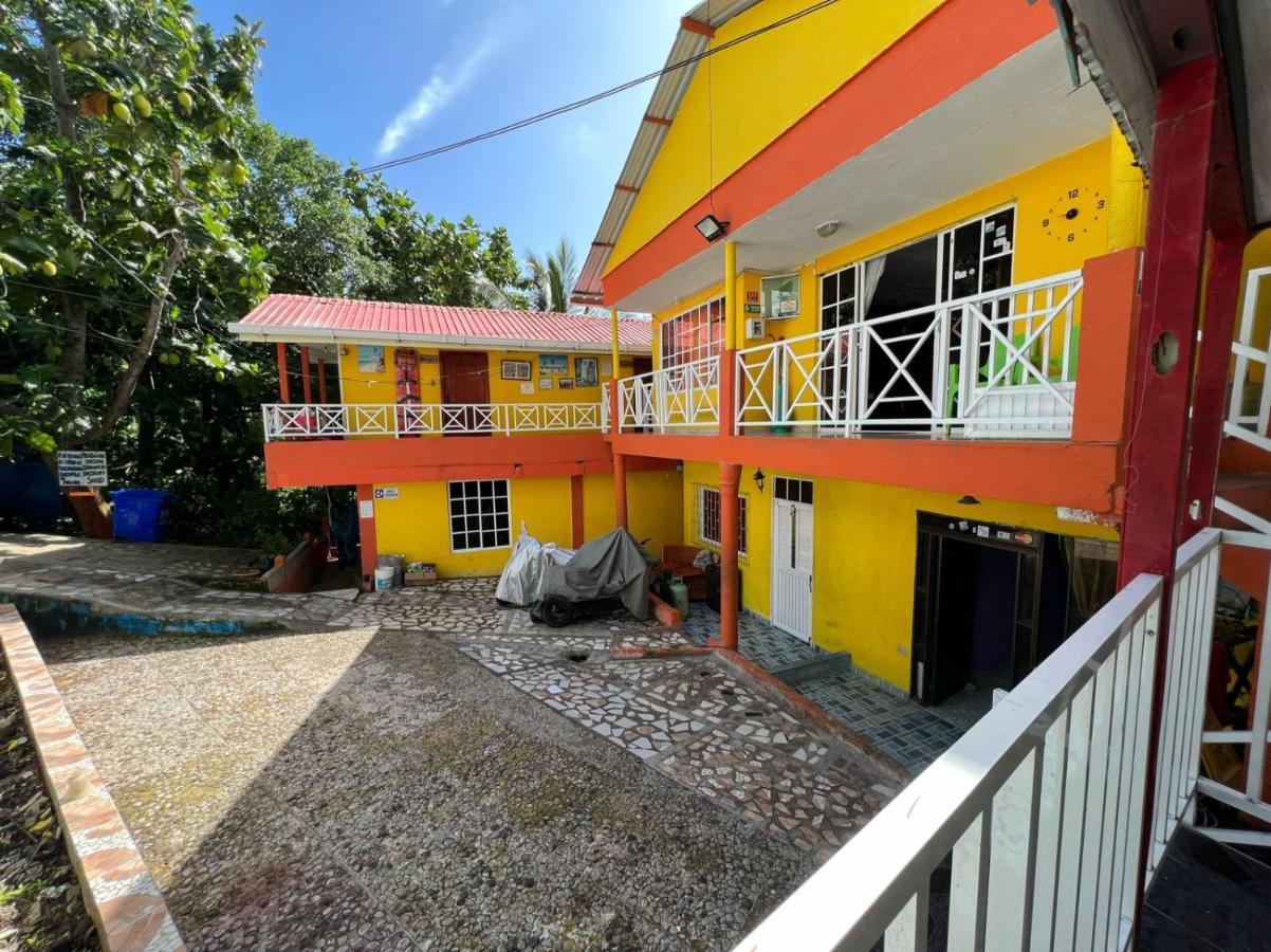 Posada Nativa Derma'S Inn San Andrés Eksteriør bilde